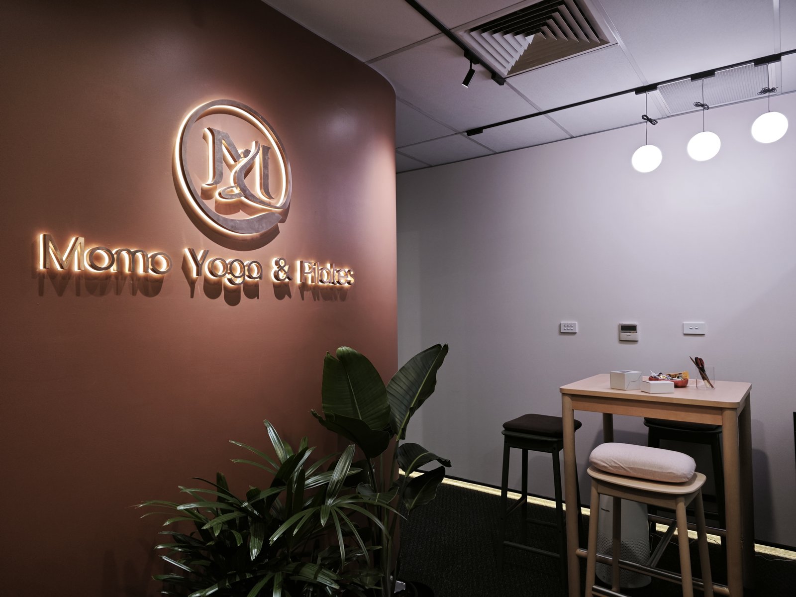 MOMO YOGA & PILATES